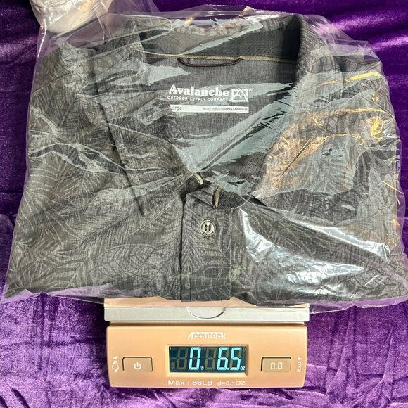 Avalanche Short Sleeve Button Down Shirt, XL - Picture 10 of 10